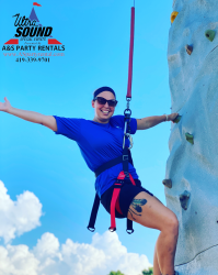 0AA1085C 8B0B 4B3E 9143 17E1D84BF0D4 1670276024 Climbing Rock Wall