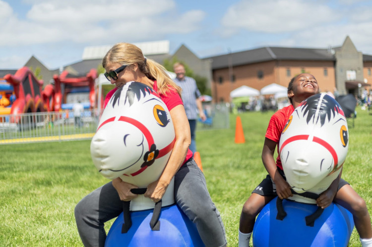 Derby Horse Large Each (Must Rent Track) Derby Horse Large Each (Must Rent Track)