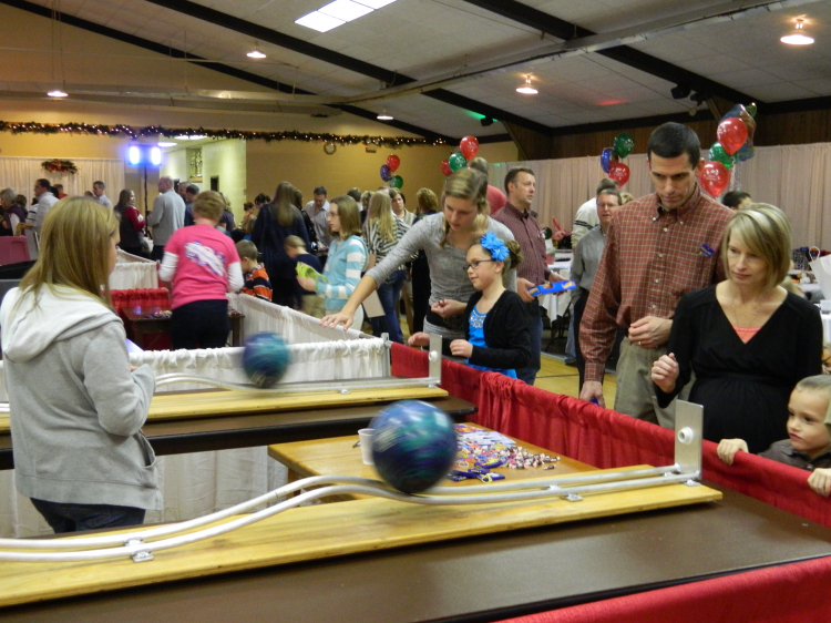 Classic Roller Bowler Carnival Game