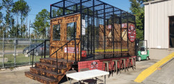 Mobile axe Throwing game rental 1668102310