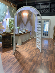 White20Arch202 1648570 White Arch