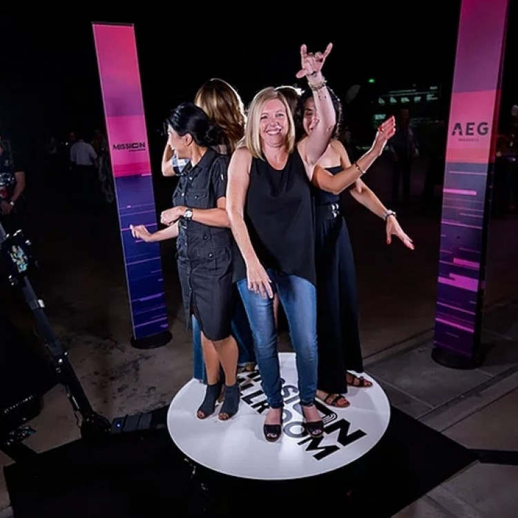 360 Ultimate Social Photo Booth